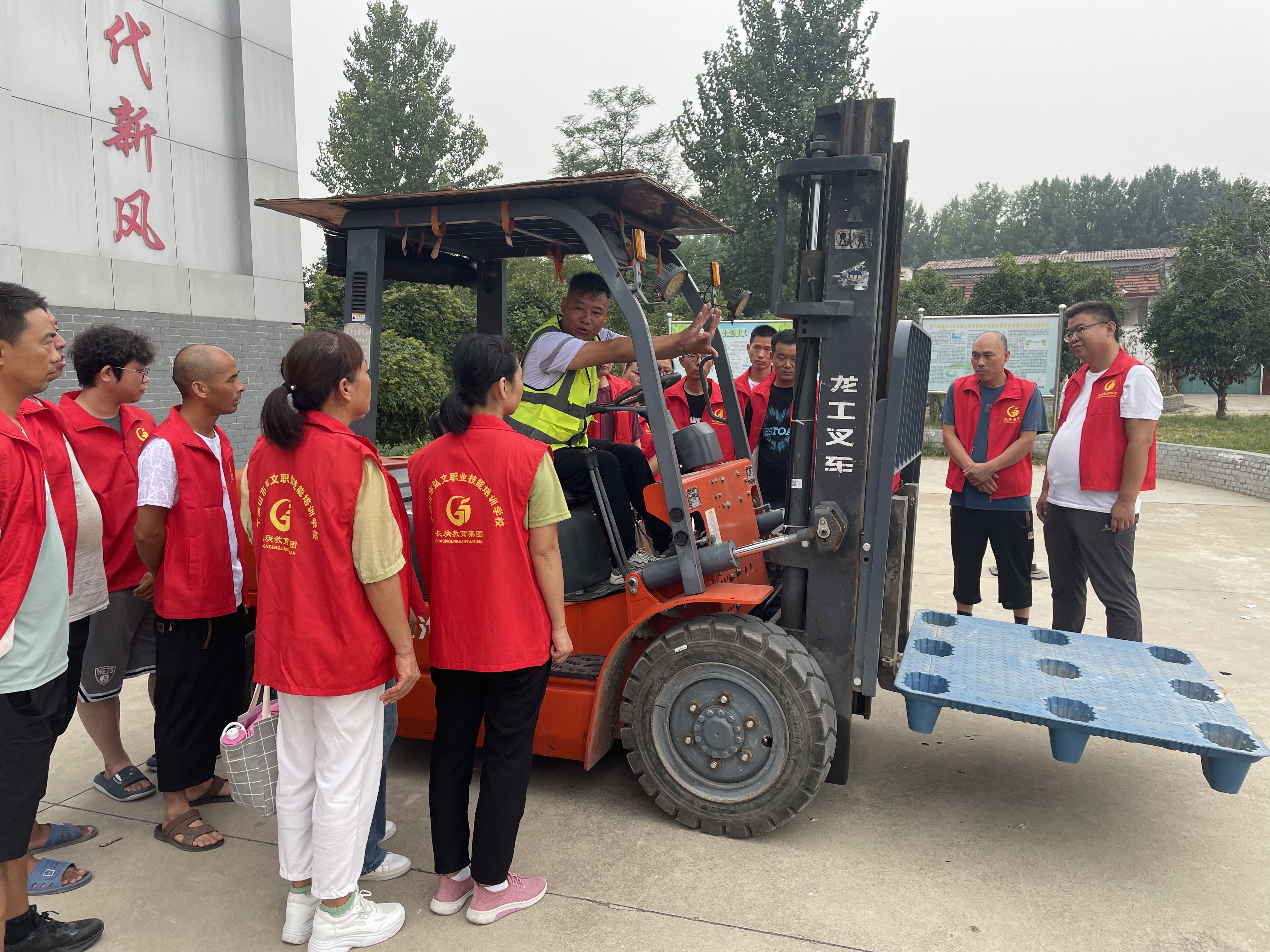 7417f46451ef1181bbc5c22729b45b31.jpg 7417f46451ef1181bbc5c22729b45b31.jpg